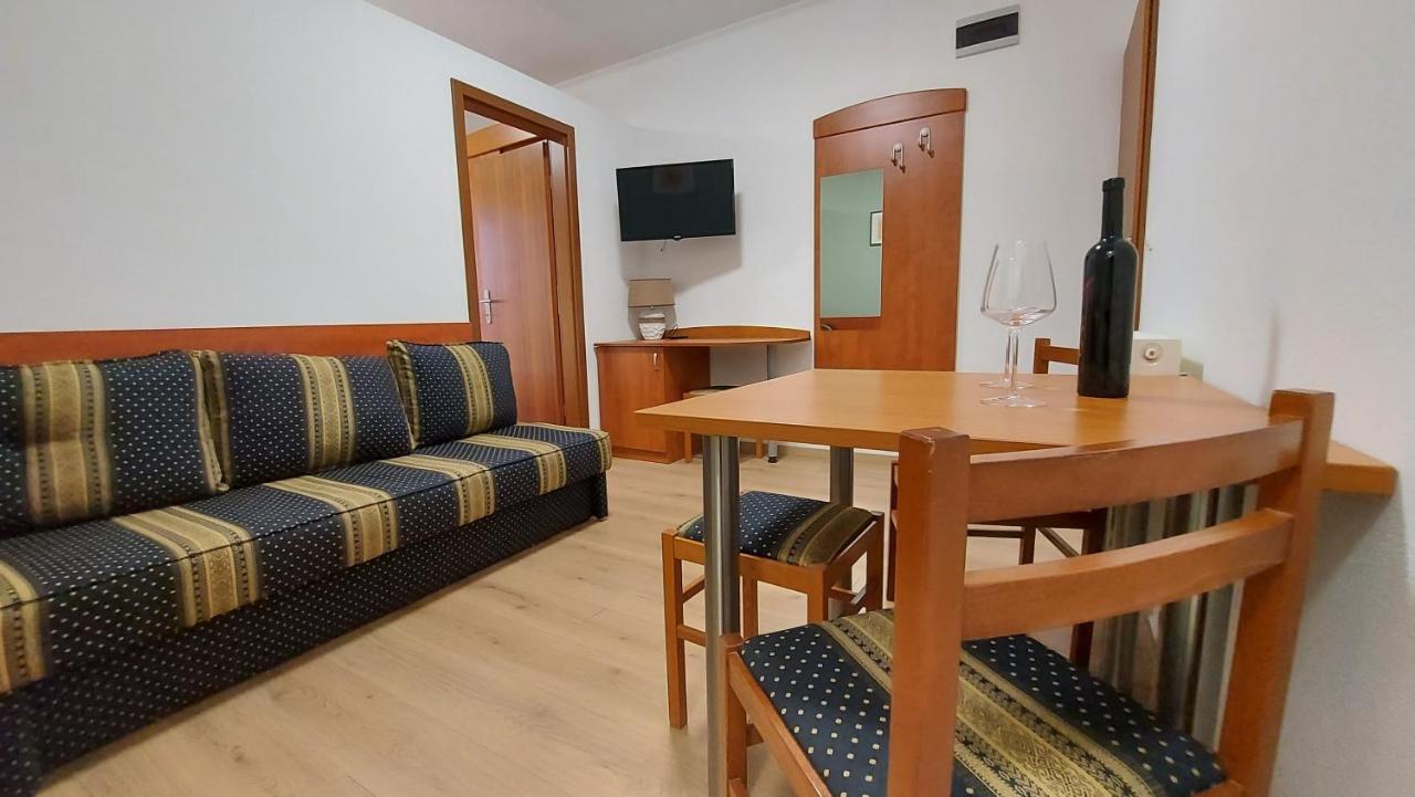 Villa Rossa Tučepi Екстериор снимка