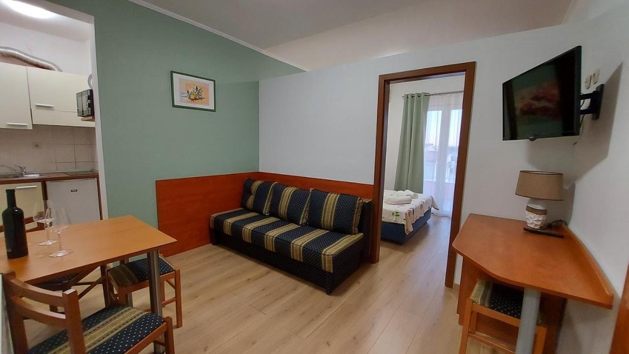 Villa Rossa Tučepi Екстериор снимка