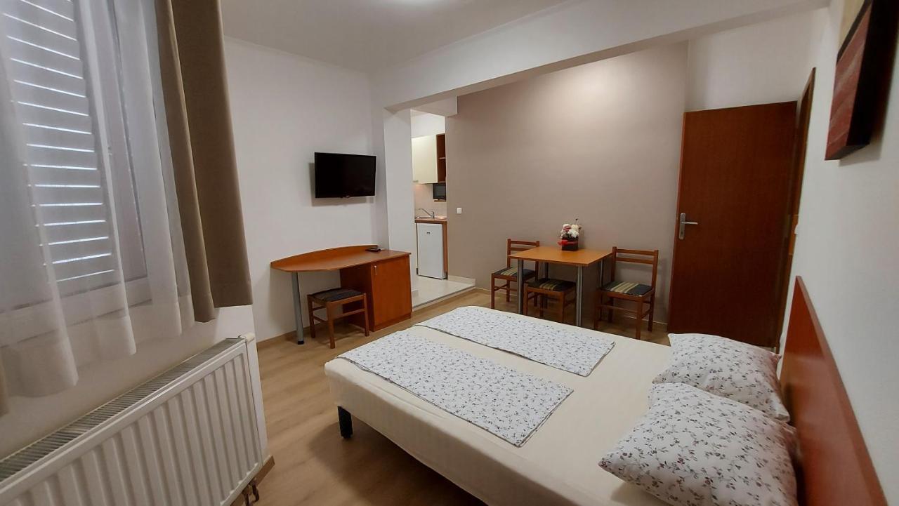 Villa Rossa Tučepi Екстериор снимка
